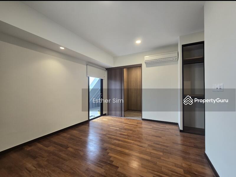 Condominium for Rent: D15, 424012