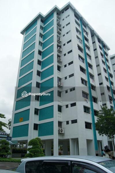 HDB Flat for Rent, 705 Clementi West Street 2, SGD 1,100 | 99-year lease