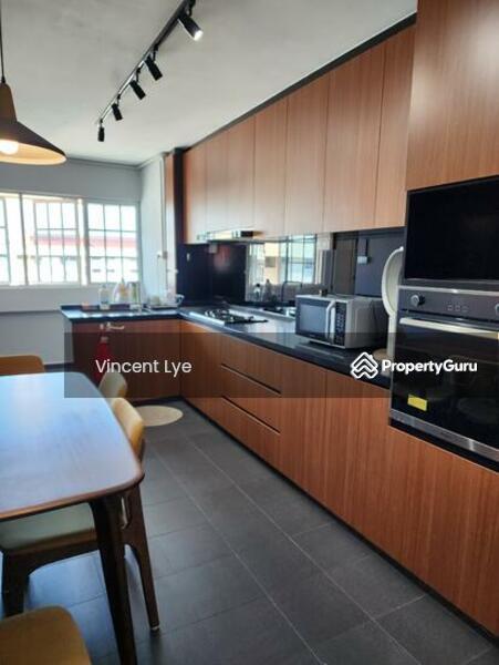 HDB Flat for Rent: D18, 520459