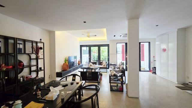 Prop-GPT: Terrace: D09   D9  8.7.0.0.6.6.6.1 Modern 2.5 Sty Terrace @ Jalan Lada Puteh, Orchard MRT