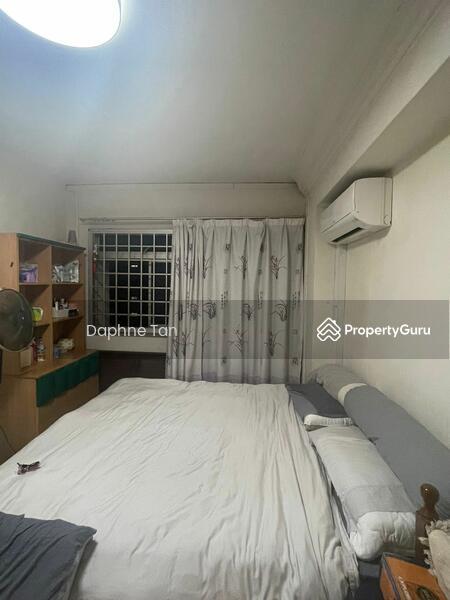 Prop-GPT: HDB Flat: D25  369 Woodlands Avenue 1
