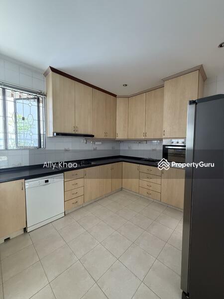 Detached for Rent, Sixth avenue, SGD 14,500 | Freehold
