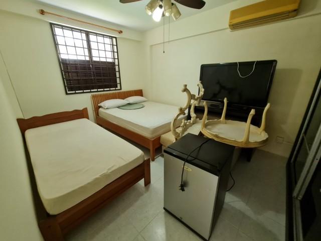 93 Jalan Dua HDB Apartment For Rent, $3,000, 2 Bed 1 Bath 667 sqft $4.50 psf