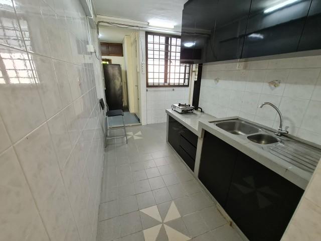 93 Jalan Dua HDB Apartment For Rent, $3,000, 2 Bed 1 Bath 667 sqft $4.50 psf