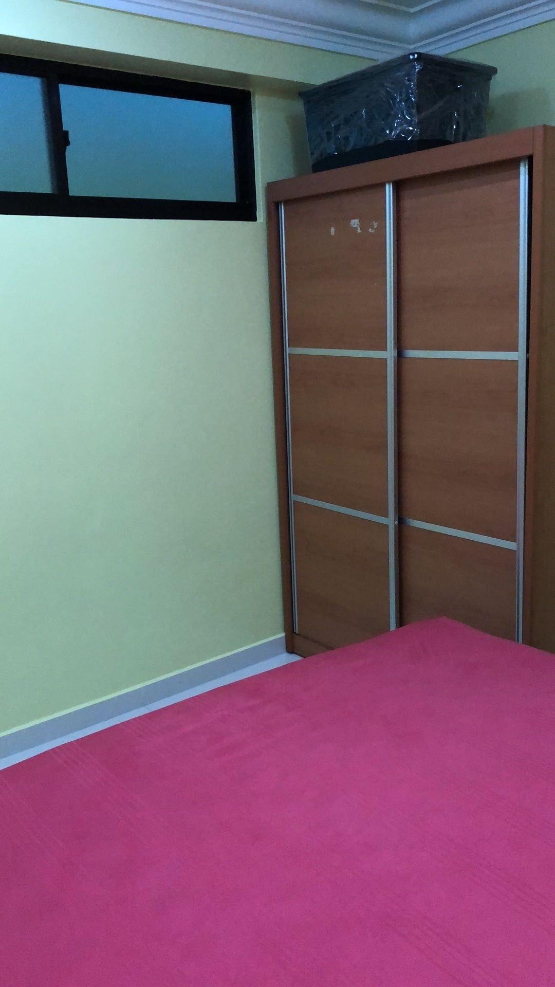 729 Clementi West Street 2 HDB Apartment Room Rental, $1,150, 1 Bed 1 Bath 108 sqft $10.65 psf