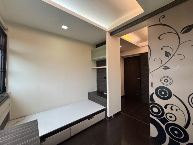 290C Bukit Batok East Avenue 3 HDB Apartment For Rent, $4,200, 4 Bed 2 Bath 1,518 sqft $2.77 psf