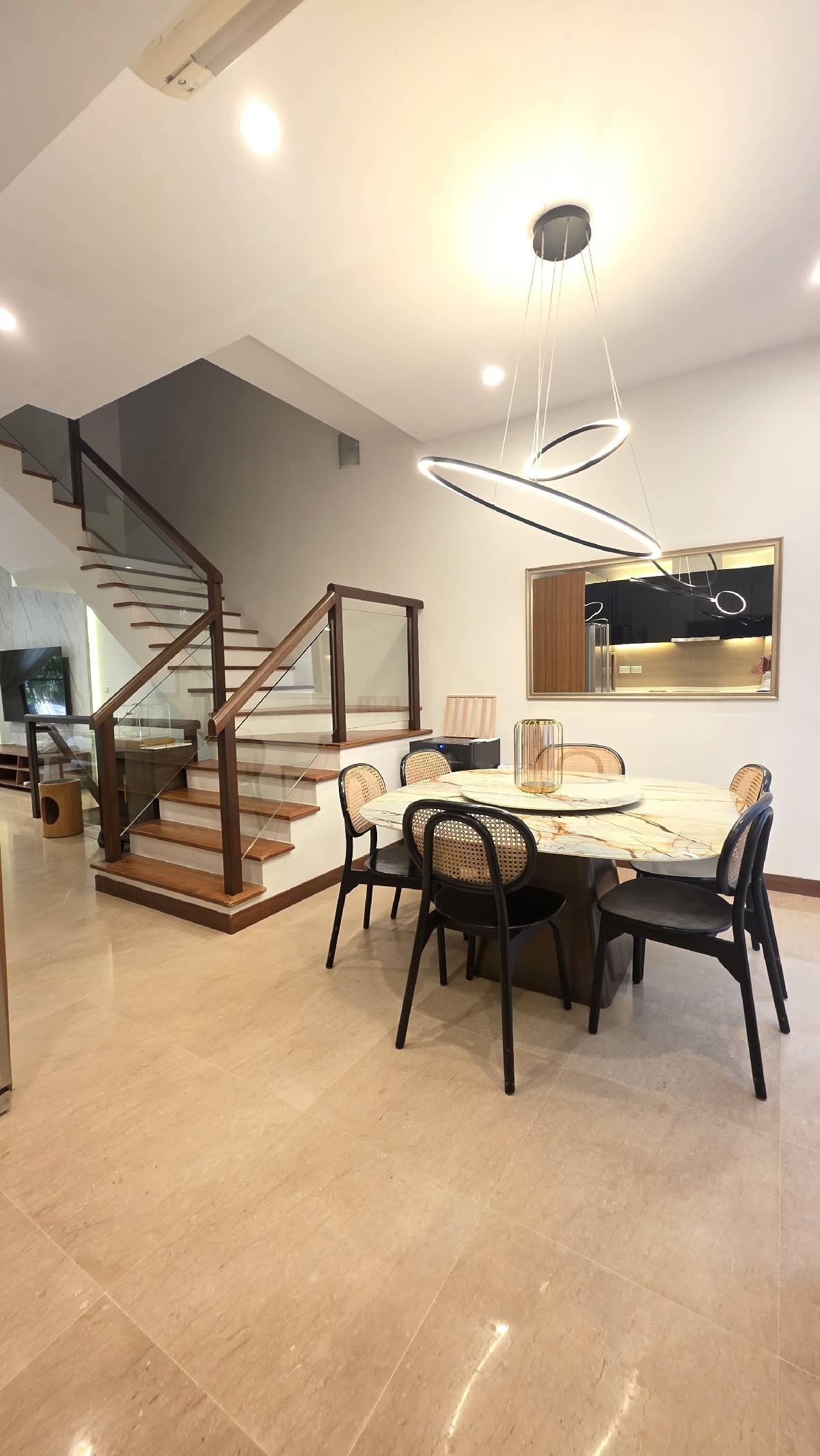 Eleven @ Holland Cluster House For Rent, $10,000, 5 Bed 6 Bath 3,736 sqft $2.68 psf