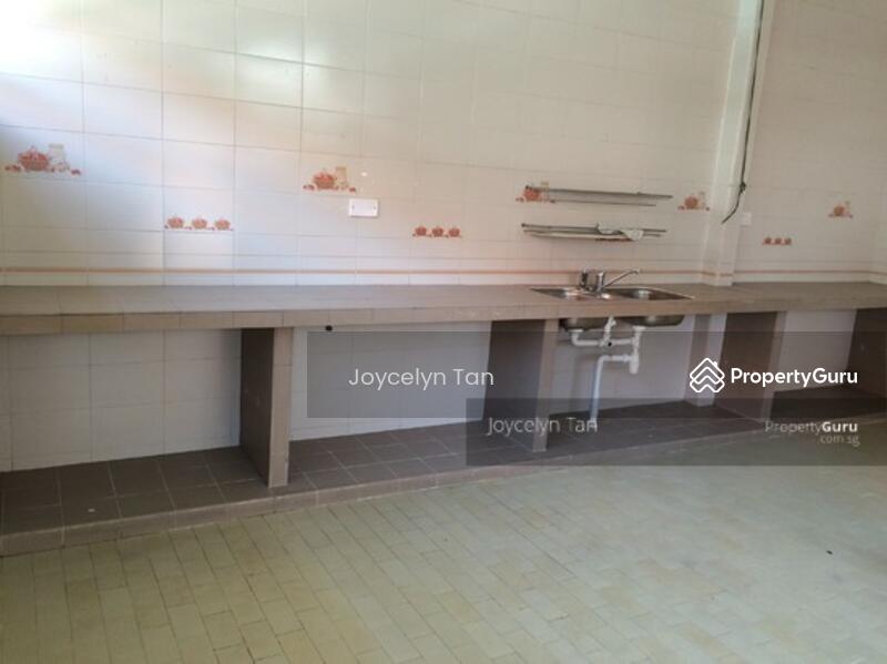 Semi-Detached for Rent: D13, 349785