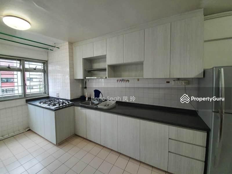 Prop-GPT: HDB Flat: D20 Ang Mo Kio 415 Ang Mo Kio Avenue 10