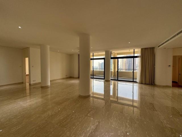 Prop-GPT: Apartment: D10  The Colonnade