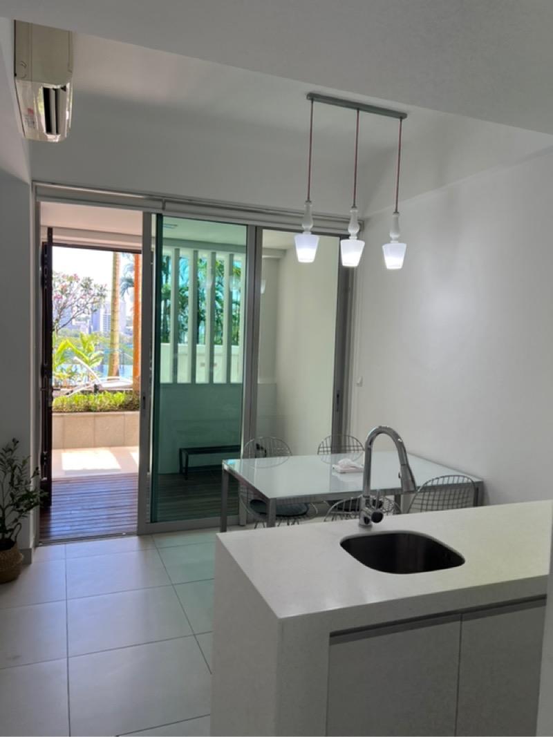 The Rochester Residences Apartment For Rent, $4,350, 1 Bed 1 Bath 840 sqft $5.18 psf