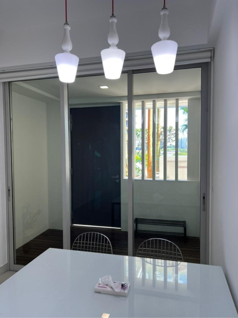 The Rochester Residences Apartment For Rent, $4,350, 1 Bed 1 Bath 840 sqft $5.18 psf