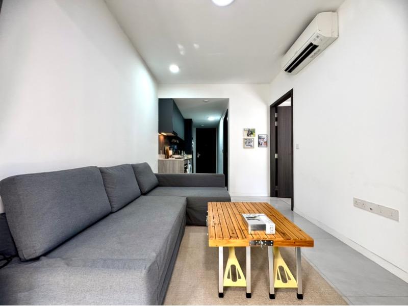 Riverfront Residences Condominium For Rent, $2,999, 1 Bed 1 Bath 463 sqft $6.48 psf