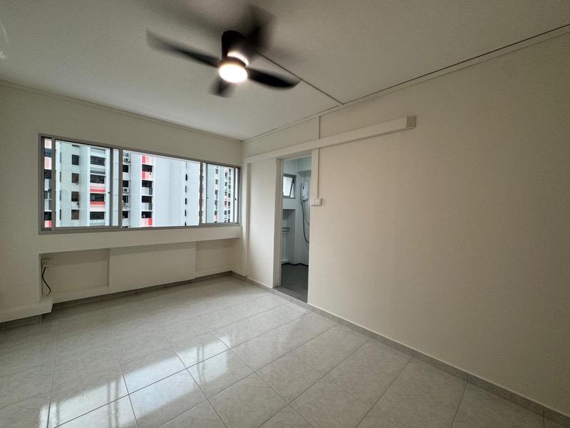 HDB Apartment for Rent, 33 Balam Road HDB Apartment For Rent, $4,000, 3 Bed 2 Bath 1,130 sqft $3.54 psf, SGD 4,000 | 99-year Leasehold
