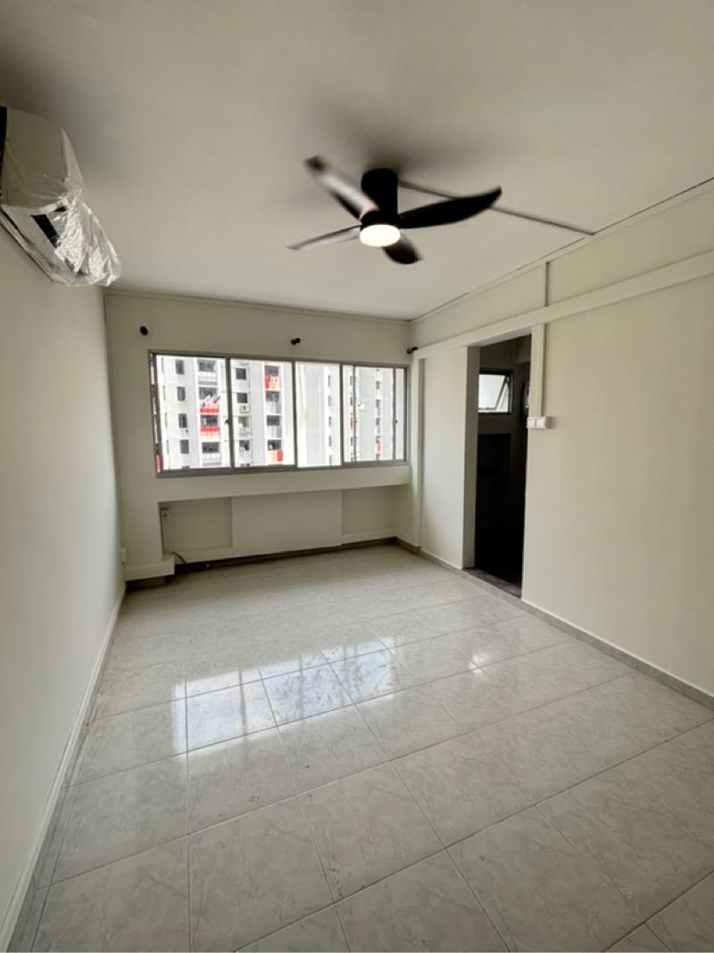 HDB Apartment for Rent, 33 Balam Road HDB Apartment For Rent, $4,000, 3 Bed 2 Bath 1,130 sqft $3.54 psf, SGD 4,000 | 99-year Leasehold