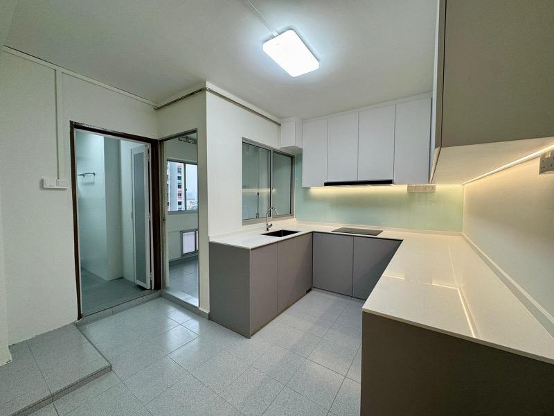 HDB Apartment for Rent, 33 Balam Road HDB Apartment For Rent, $4,000, 3 Bed 2 Bath 1,130 sqft $3.54 psf, SGD 4,000 | 99-year Leasehold