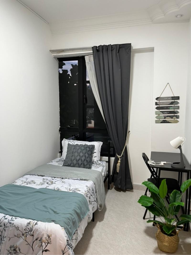 Condominium for Rent, Central Green Condominium Room Rental, $1,400, 1 Bed 1 Bath 100 sqft $14.00 psf, SGD 1,400 | 99-year Leasehold