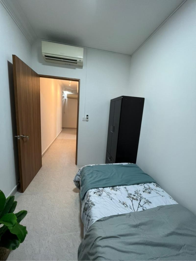 Condominium for Rent, Central Green Condominium Room Rental, $1,400, 1 Bed 1 Bath 100 sqft $14.00 psf, SGD 1,400 | 99-year Leasehold