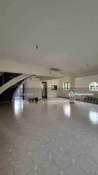 Prop-GPT: Condominium: D11  Chancery Court