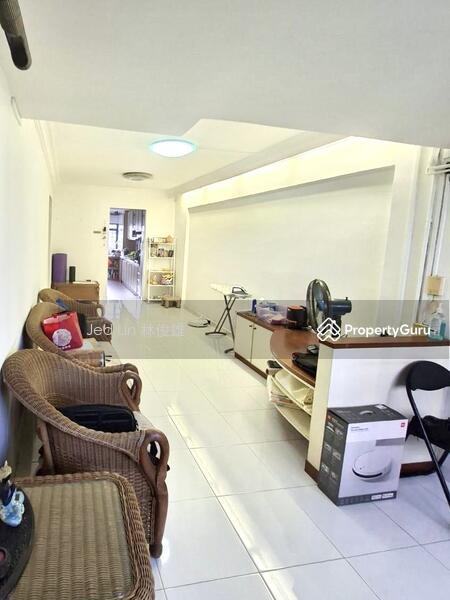 Prop-GPT: HDB Flat: D20 Ang Mo Kio 513 Ang Mo Kio Avenue 8