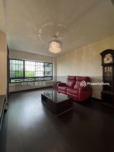 Prop-GPT: HDB Flat: D23 Bukit Batok 290C Bukit Batok East Avenue 3