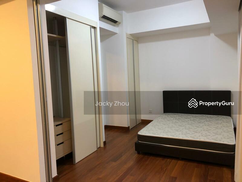 Prop-GPT: Apartment: D01 Marina The Sail @ Marina Bay