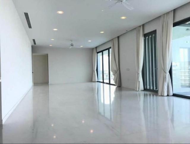 Condominium for Rent: D04