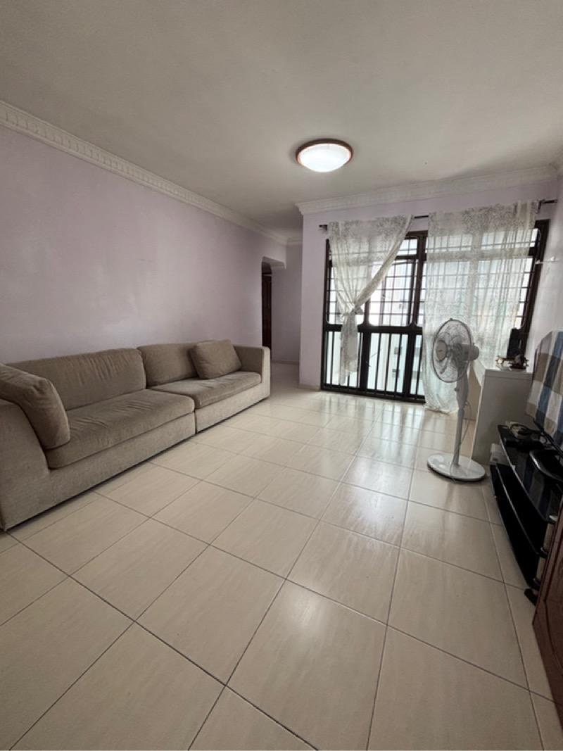 Prop-GPT: HDB Apartment: D19  296A Compassvale Crescent