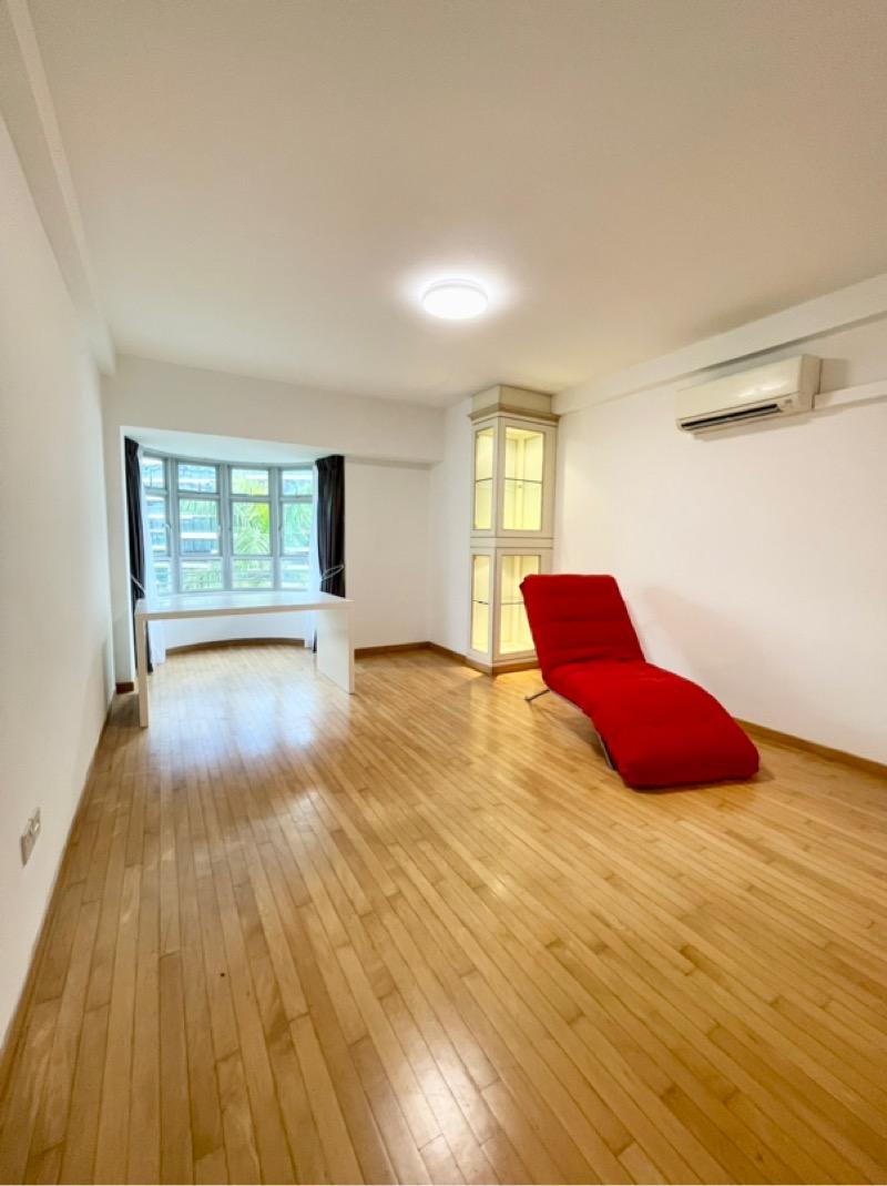 Pinetree Condo Apartment For Rent, $5,000, 2 Bed 3 Bath 1,496 sqft $3.34 psf