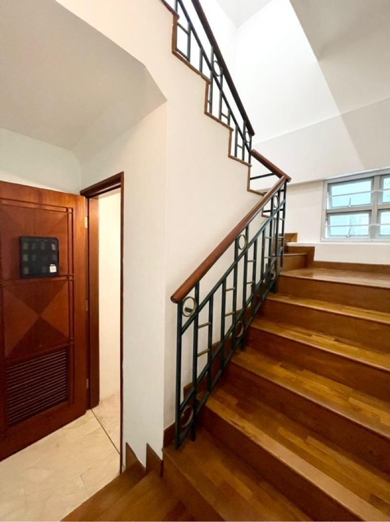 Pinetree Condo Apartment For Rent, $5,000, 2 Bed 3 Bath 1,496 sqft $3.34 psf