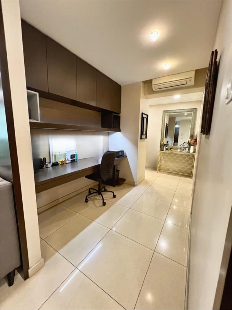 Condominium for Rent, The Esparis Condominium For Rent, $5,000, 4 Bed 3 Bath 1,831 sqft $2.73 psf, SGD 5,000 | 99-year Leasehold