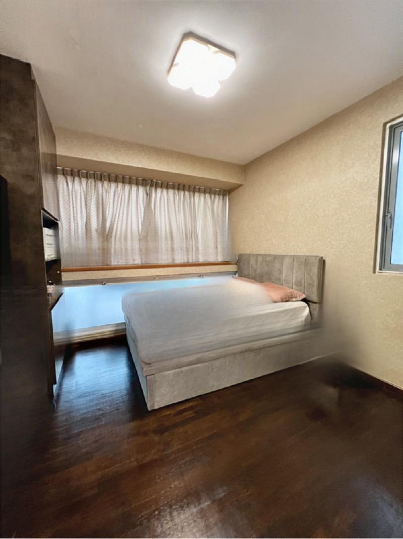Condominium for Rent, The Esparis Condominium For Rent, $5,000, 4 Bed 3 Bath 1,831 sqft $2.73 psf, SGD 5,000 | 99-year Leasehold