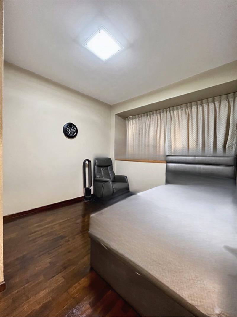 Condominium for Rent, The Esparis Condominium For Rent, $5,000, 4 Bed 3 Bath 1,831 sqft $2.73 psf, SGD 5,000 | 99-year Leasehold