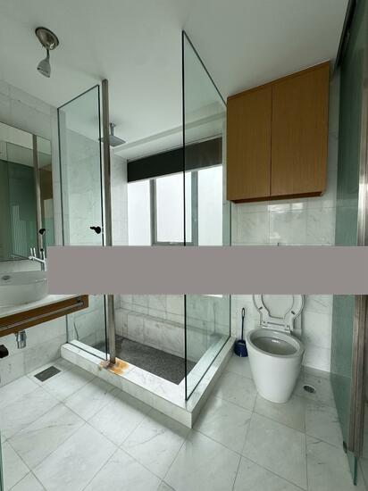 Vida Condominium For Rent, $5,000, 2 Bed 2 Bath 861 sqft $5.81 psf