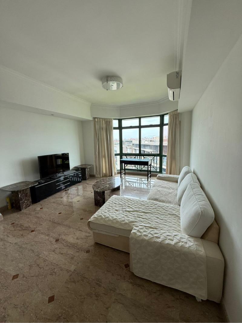 Prop-GPT: Condominium: D21  Signature Park
