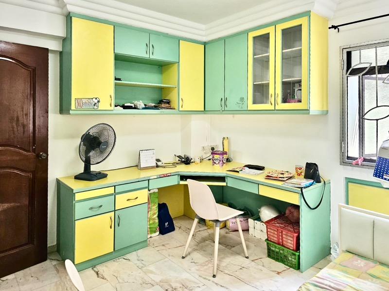 Prop-GPT: HDB Apartment: D23  518 Jelapang Road