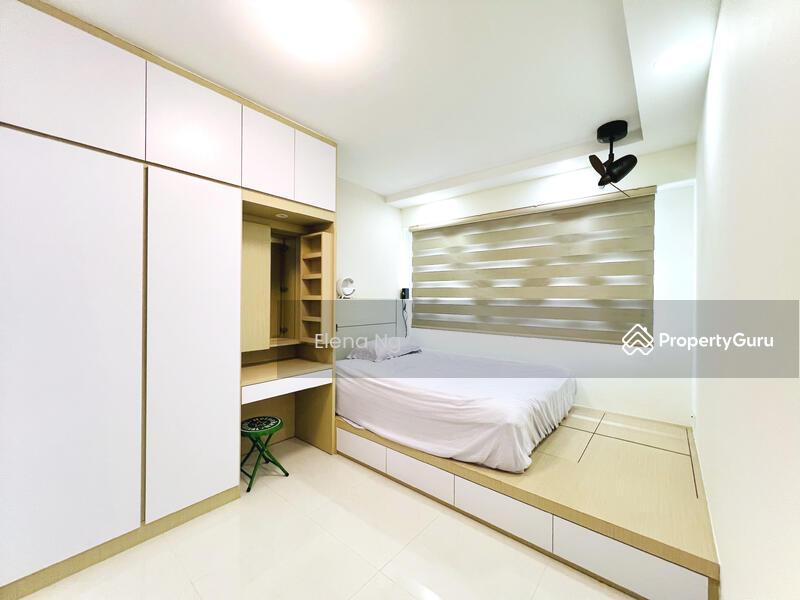 Prop-GPT: HDB Flat: D25  573C Woodlands Glen
