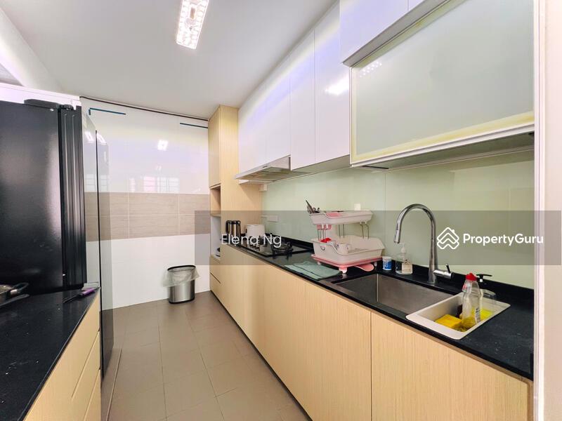 HDB Flat for Rent: D25, 733573