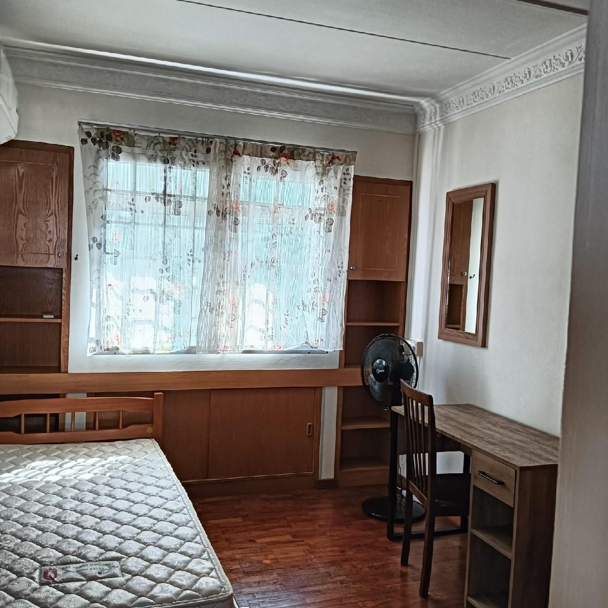 Prop-GPT: HDB Apartment: D19  249 Compassvale Road