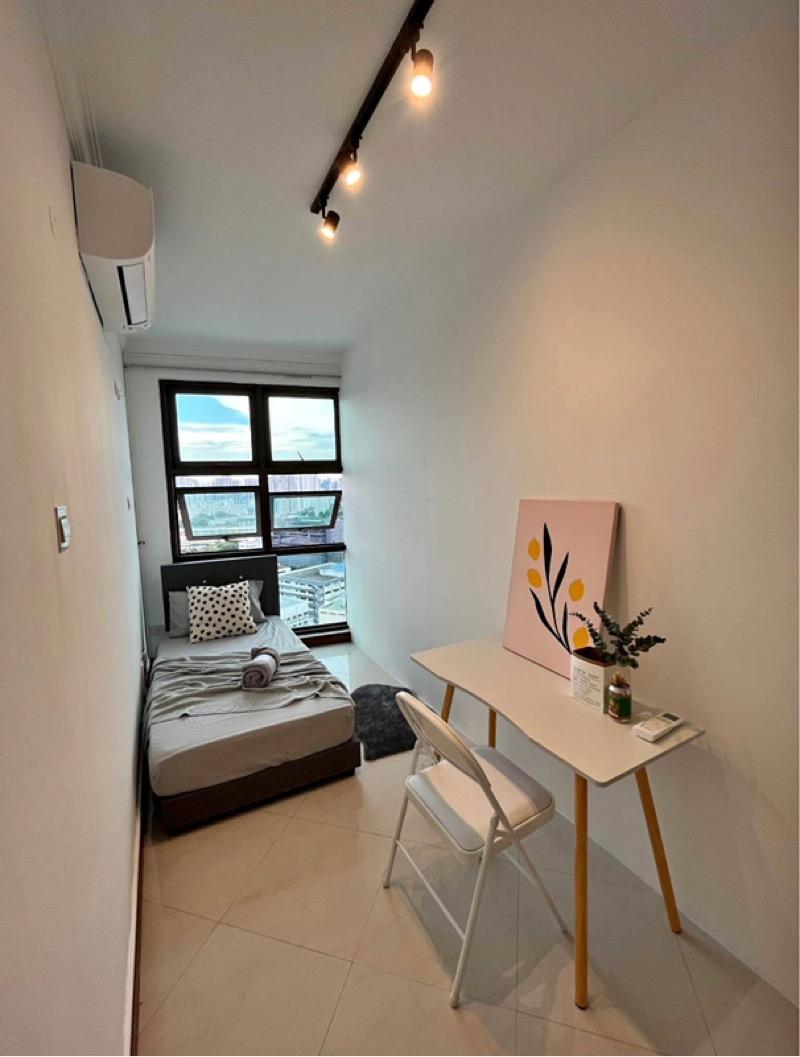 Condominium for Rent: D20, 574036