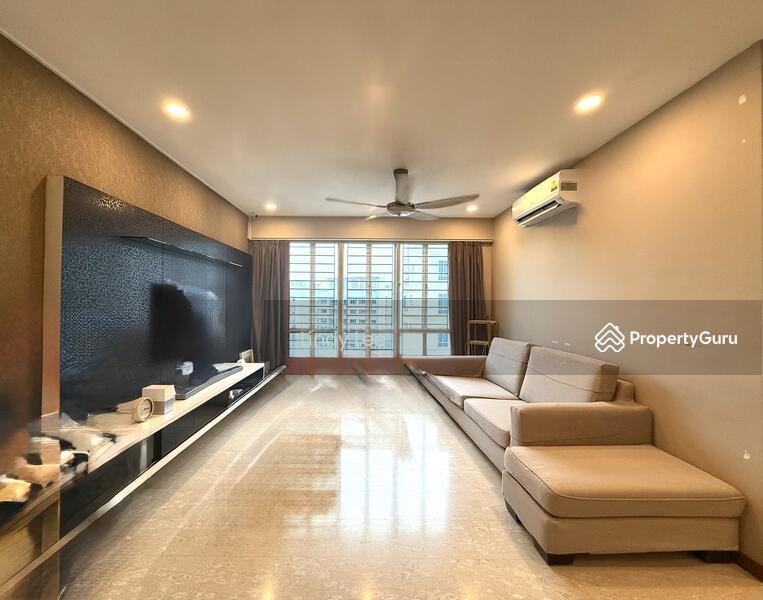 Condominium for Rent: D25, 738081