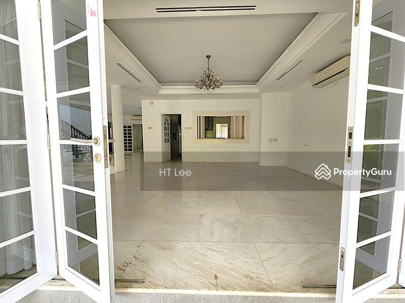Bungalow for Rent: D10, 267017