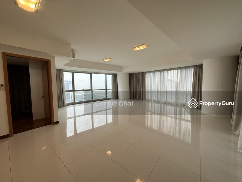 Prop-GPT: Apartment: D01 Marina The Sail @ Marina Bay