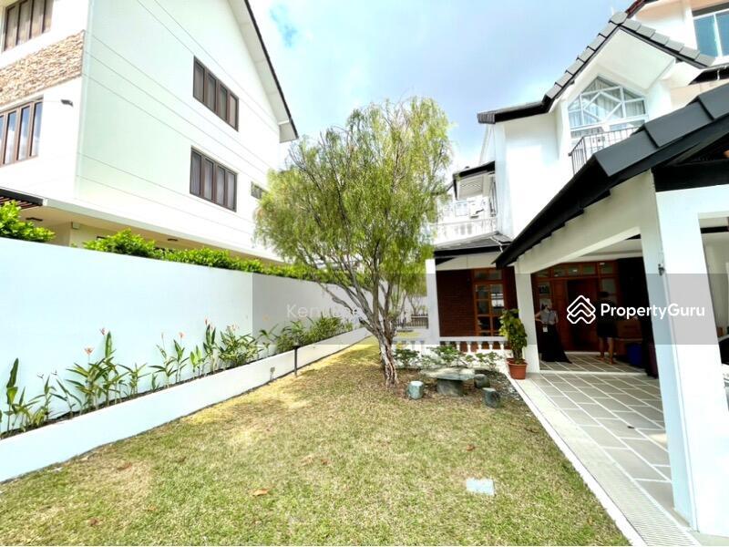 Corner Terrace for Rent: D19, 545937