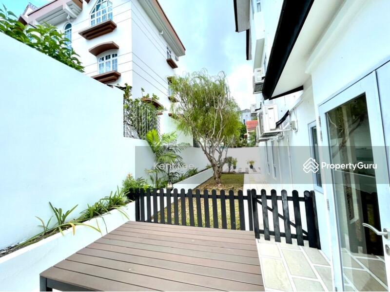 Corner Terrace for Rent: D19, 545937