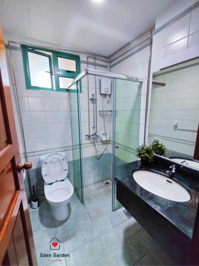 Changi Court Condominium Room Rental, $1,200, 1 Bed 1 Bath 150 sqft $8.00 psf