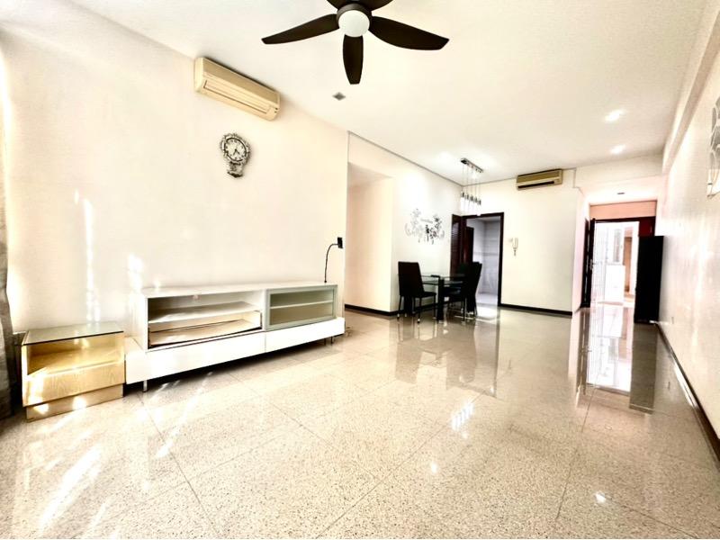 Bishan Loft Condominium For Rent, $5,300, 4 Bed 3 Bath 1,346 sqft $3.94 psf