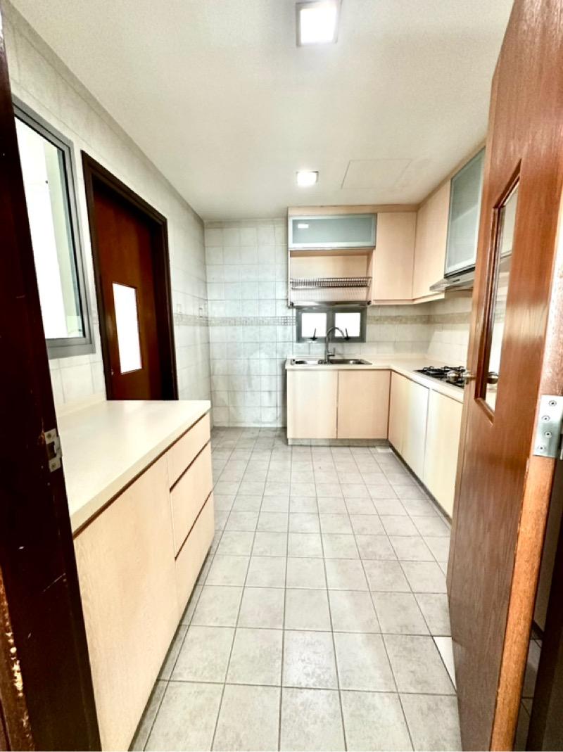 Bishan Loft Condominium For Rent, $5,300, 4 Bed 3 Bath 1,346 sqft $3.94 psf
