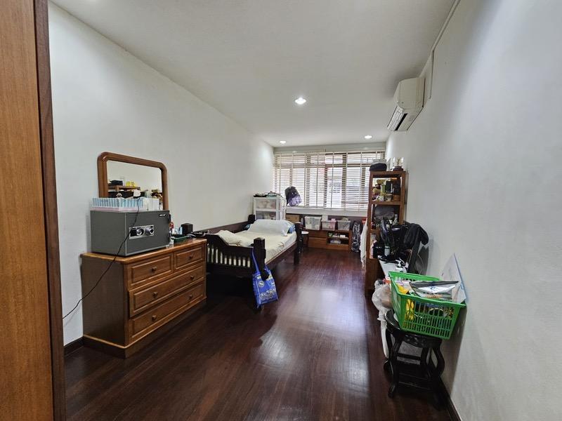 YONG SIAK COURT Apartment For Rent, $6,800, 4 Bed 4 Bath 1,700 sqft $4.00 psf