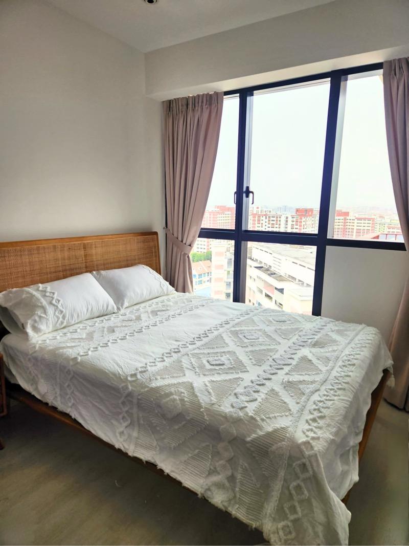 Riverfront Residences Condominium For Rent, $2,900, 1 Bed 1 Bath 581 sqft $4.99 psf